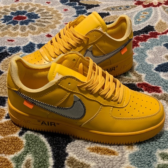 Nike Air Force 1 Low Yellow Sneakers